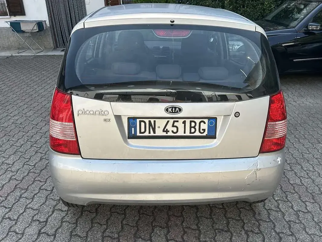 Usata Kia Picanto EX 65 CV (47 kW) 2008 Utilitaria