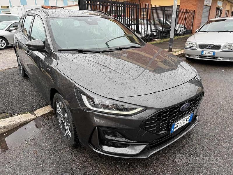 Usata Ford Focus ST-Line X 116 CV (85 kW) 2023 Grigio scuro Station wagon