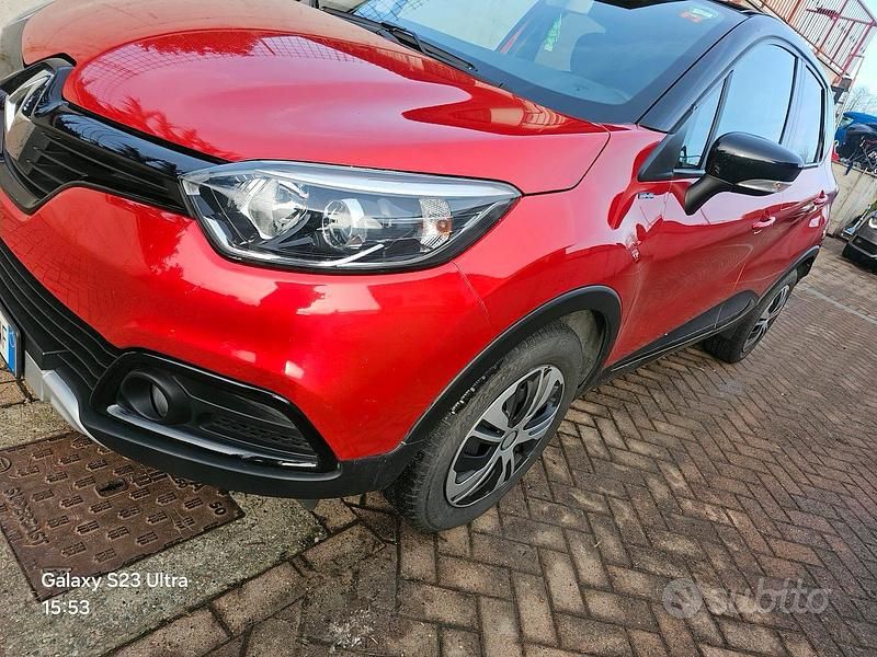 Usata Renault Captur 90 CV (66 kW) 2016 Marrone SUV