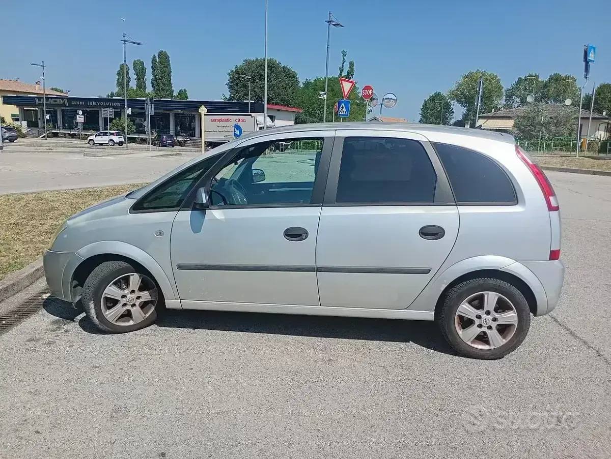Usata Opel Meriva 101 CV (74 kW) 2004 Monovolume