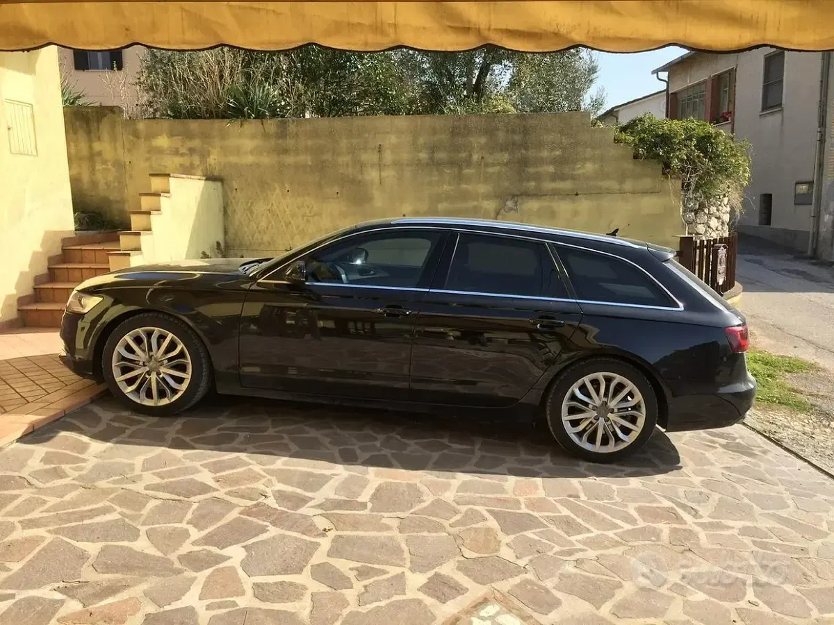 Usata Audi A6 233 CV (171 kW) 2012 Nero Station wagon