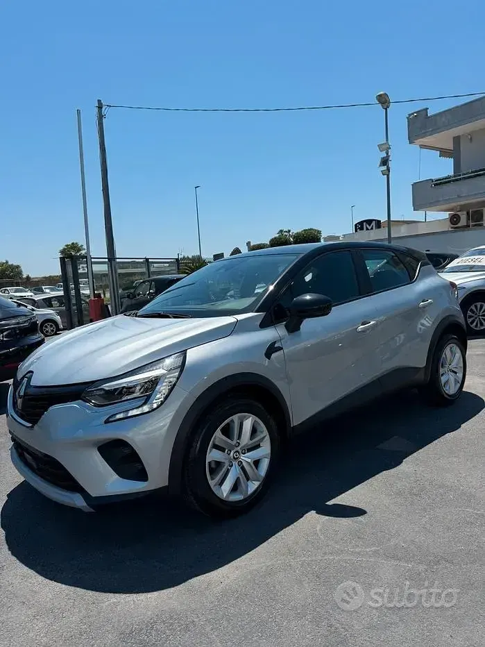 Usata Renault Captur Equilibre 91 CV (66 kW) 2022 Grigio SUV