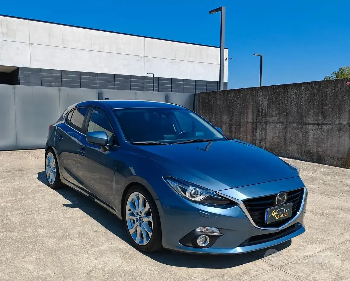 Usata Mazda 3 Exceed 165 CV (121 kW) 2015 Bluazzurro Berlina