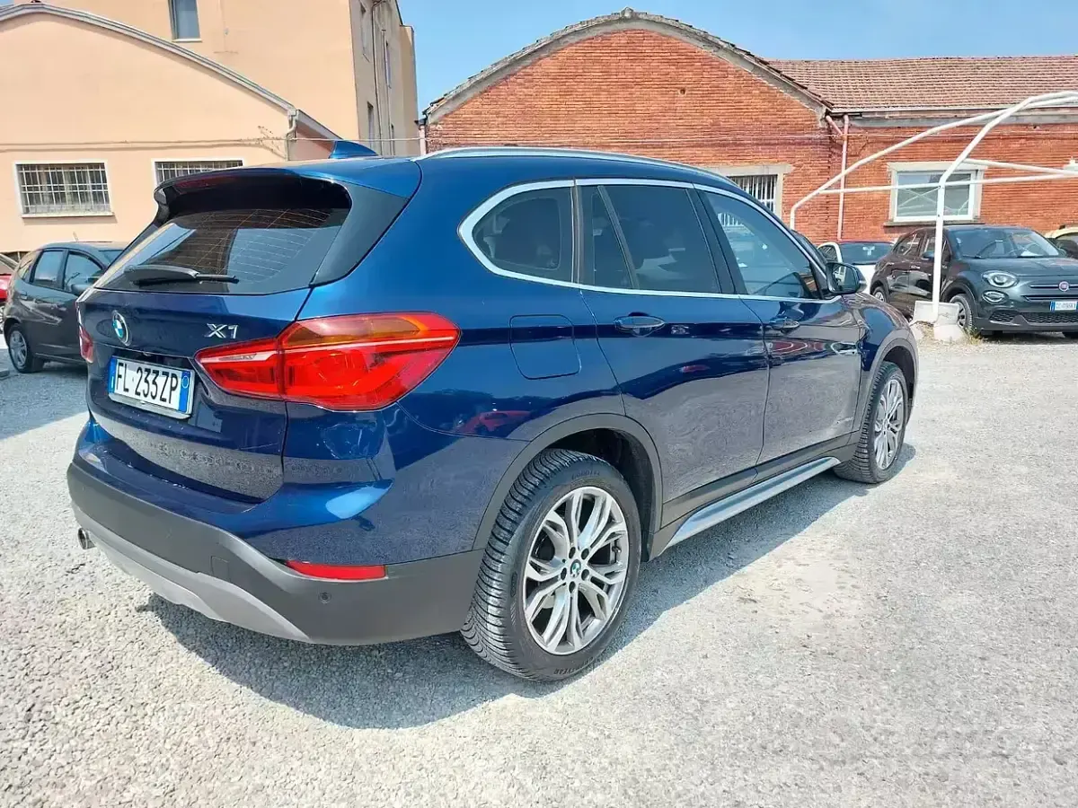 Usata BMW X1 Advantage 116 CV (85 kW) 2017 Blu SUV