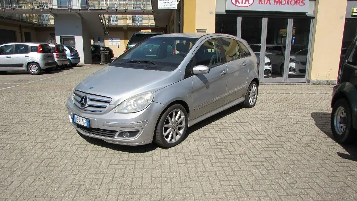 Usata Mercedes 180 109 CV (80 kW) 2007 Berlina