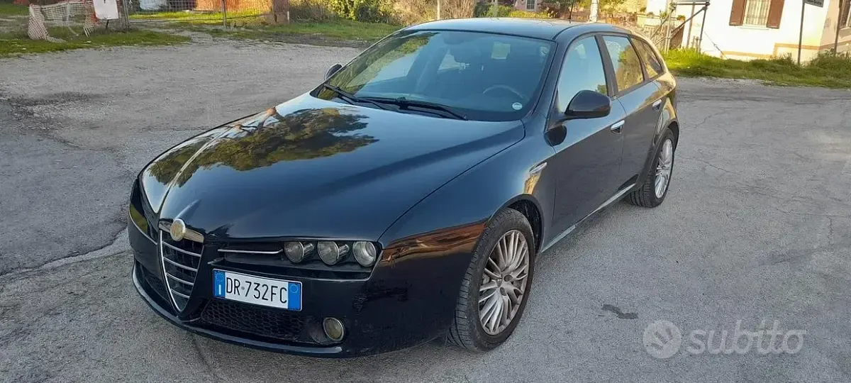 Usata Alfa Romeo 159 120 CV (88 kW) 2008 Nero Station wagon