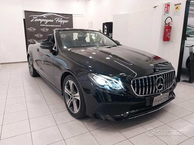 Usata Mercedes E220 194 CV (142 kW) 2018 Nero Cabrio