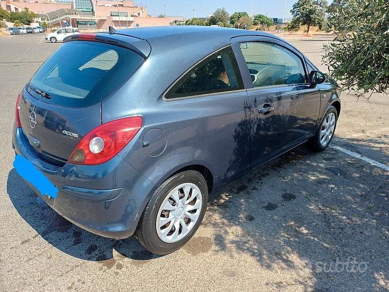 Blu Usata 2008 Opel Corsa Due volumi | 2000 € (Super prezzo) - Immagine 1/4