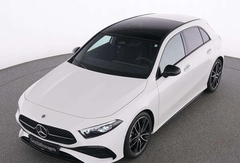 Usata Mercedes A180 AMG Line Premium Plus 116 CV (85 kW) 2025 Bianco metallizzato Berlina
