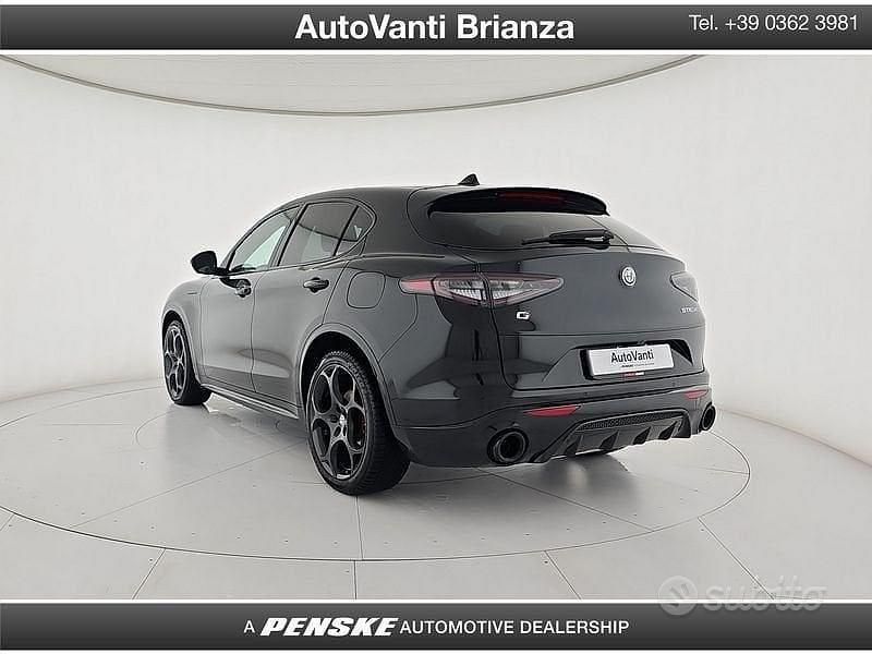 Usata Alfa Romeo Stelvio Competizione 280 CV (205 kW) 2023 Nero SUV