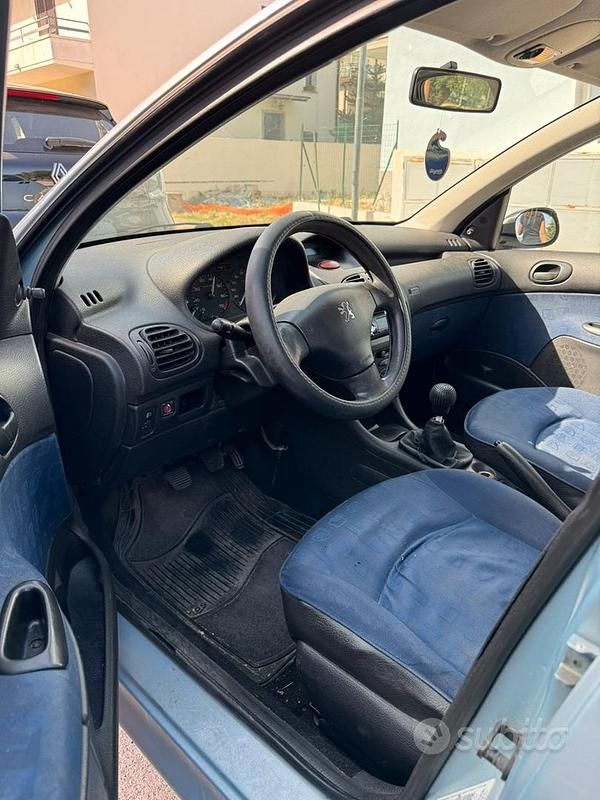 Usata Peugeot 206 70 CV (51 kW) 2001