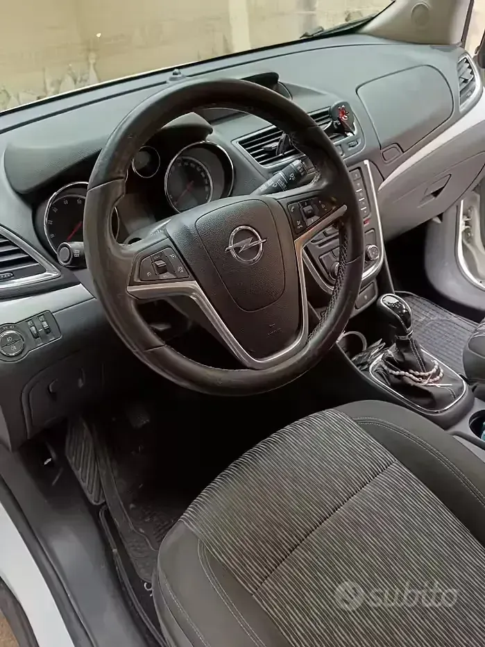Usata Opel Mokka 140 CV (102 kW) 2015 Bianco SUV