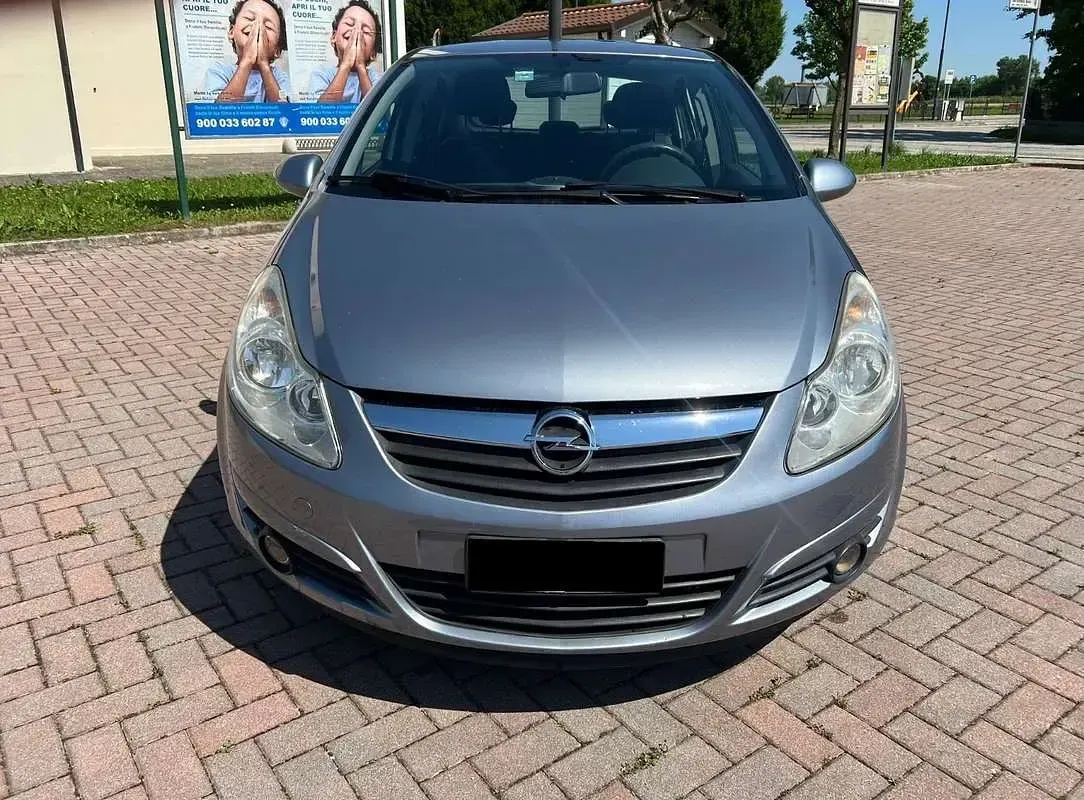 Usata Opel Corsa Cosmo 80 CV (58 kW) 2007 Blu Utilitaria