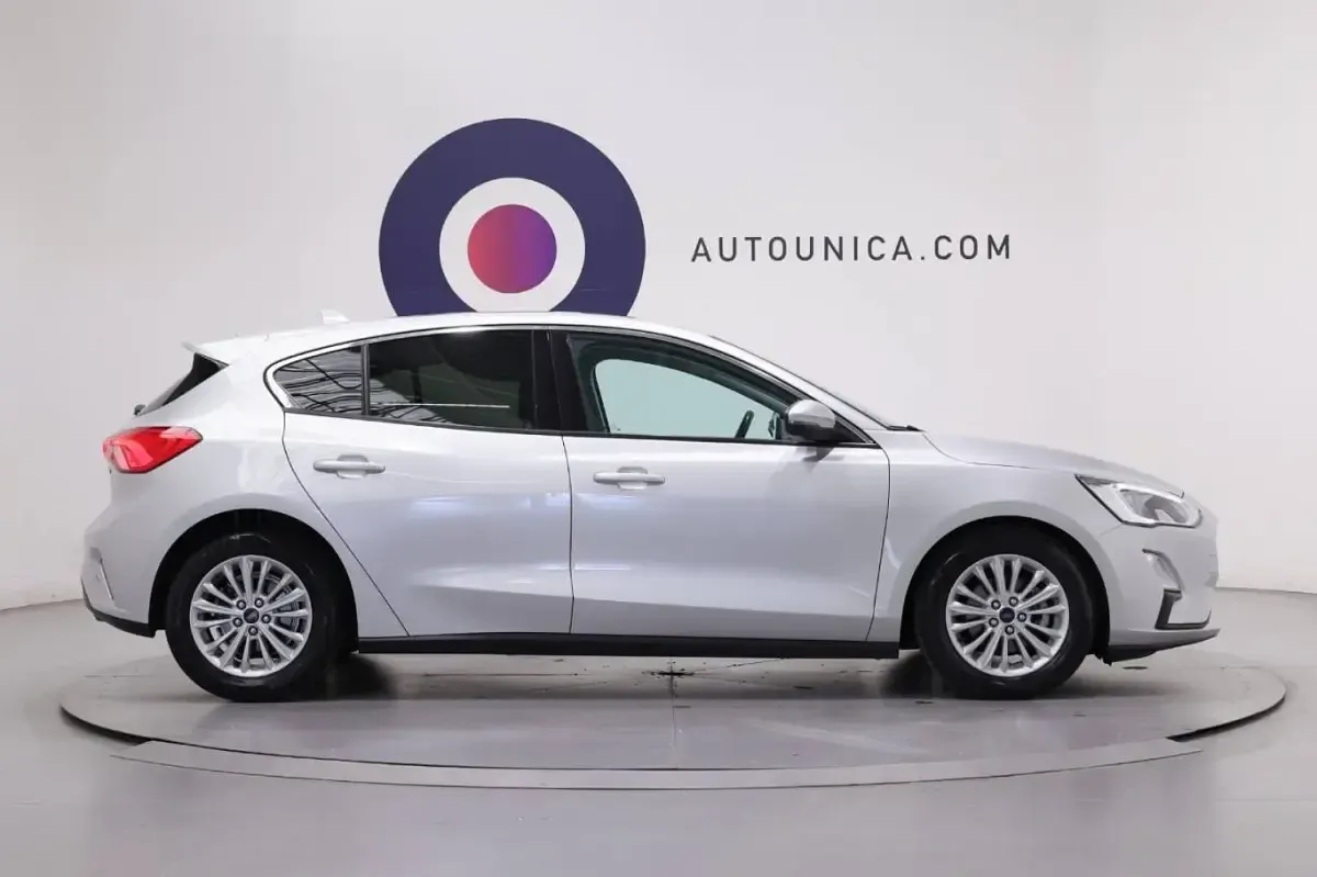 Usata Ford Focus Titanium 120 CV (88 kW) 2018 Grigio Berlina