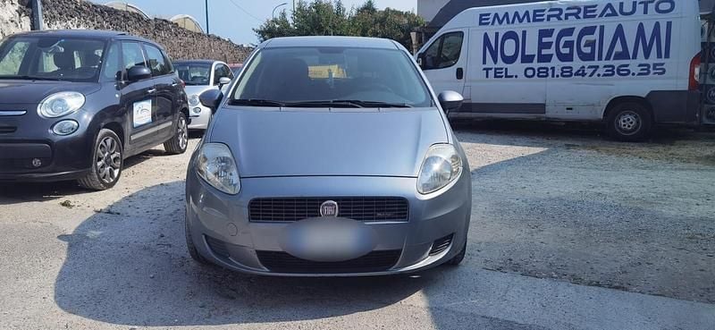 Usata Fiat Grande Punto 75 CV (55 kW) 2008 Grigio Utilitaria