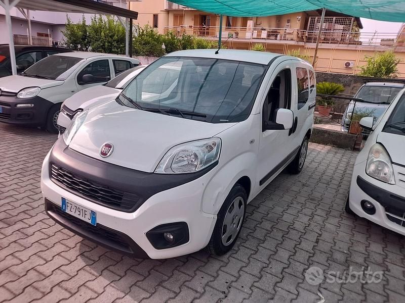 Occasion Fiat Qubo Lounge 95 ch (69 kW) 2019 Blanc Monospace