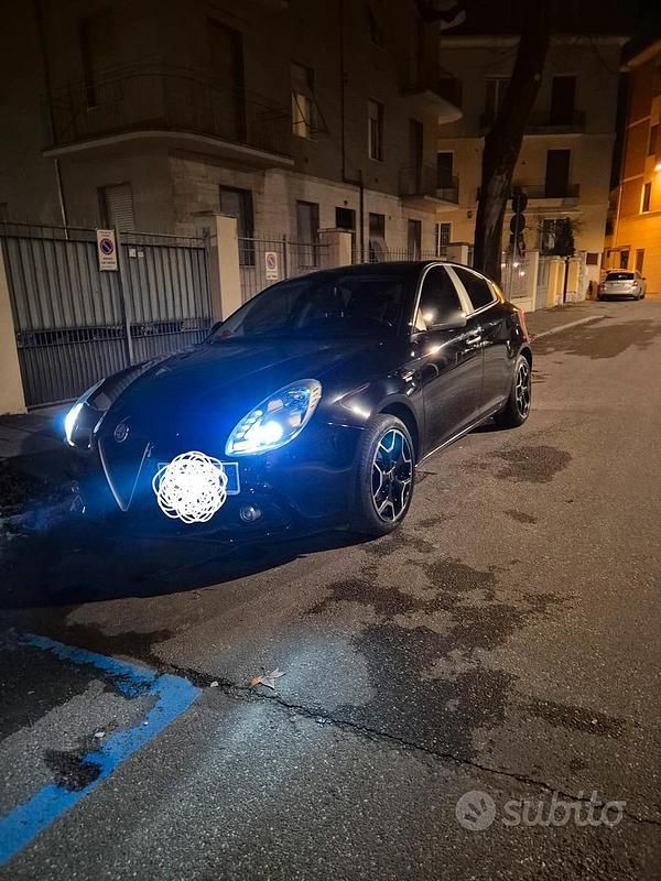 Usata Alfa Romeo Giulietta 120 CV (88 kW) 2017 Nero Utilitaria