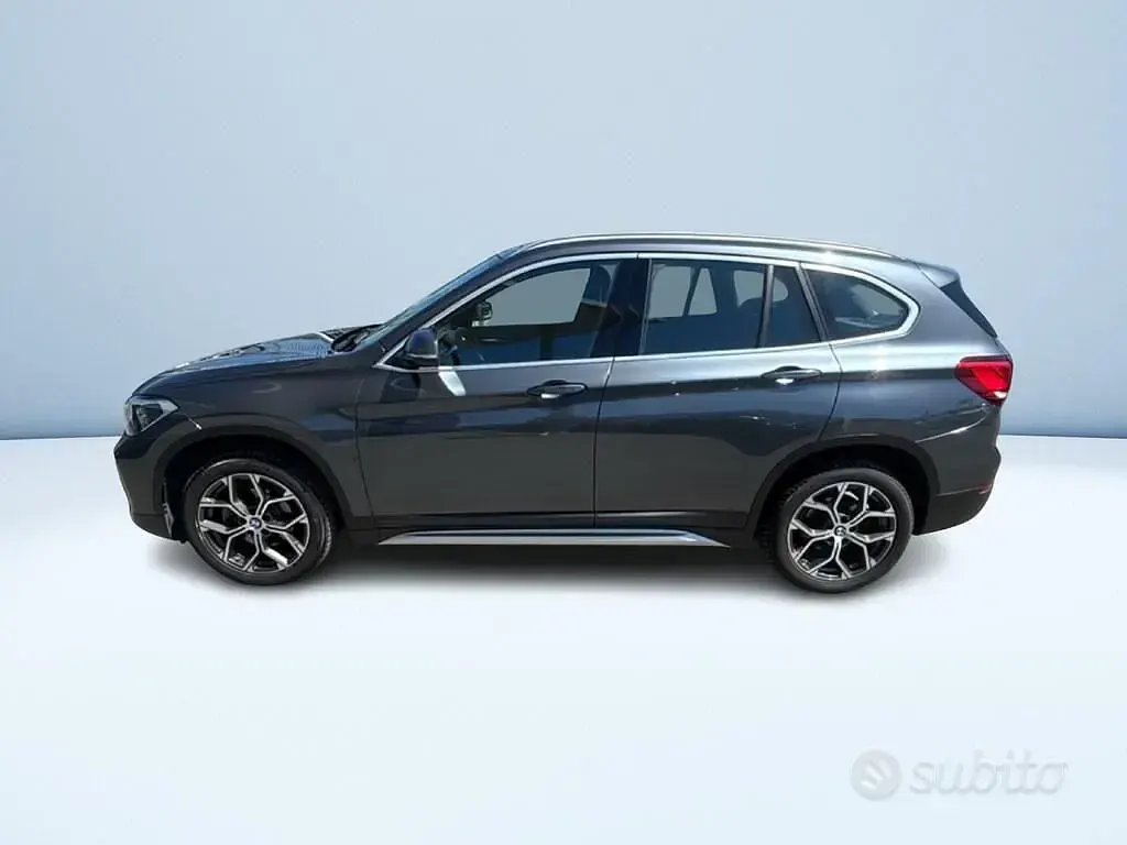Usata BMW X1 xLine 116 CV (85 kW) 2022 Grigio metallizzato SUV