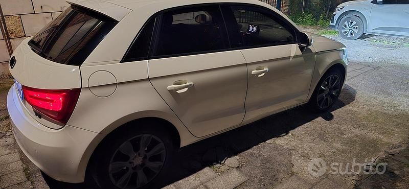 Usata Audi A1 Sportback Attraction 86 CV (63 kW) 2012 Bianco Utilitaria