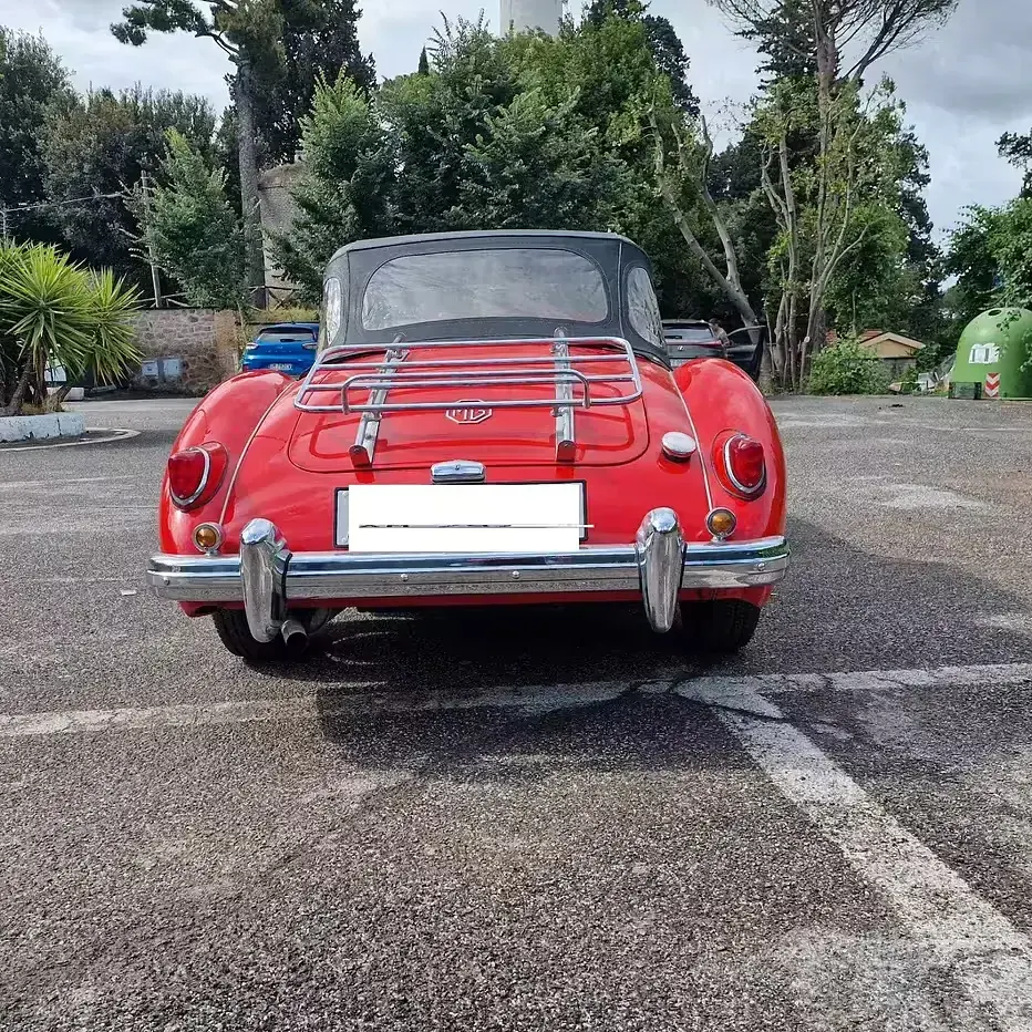 Usata MG MGA 69 CV (50 kW) 1950 Rosso Cabrio