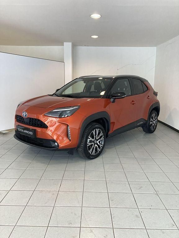 Usata Toyota Yaris Cross Trend 116 CV (85 kW) 2022 Rosso SUV