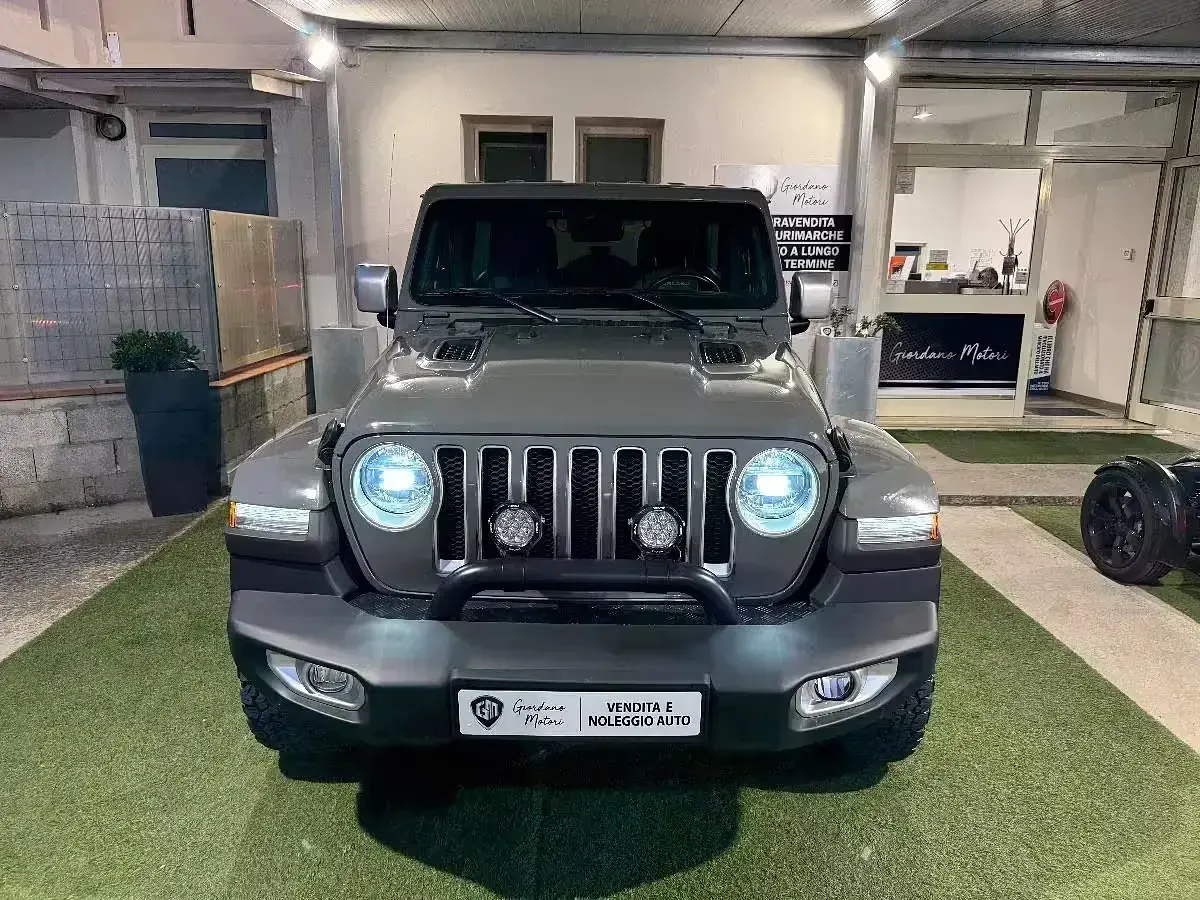 Usata Jeep Wrangler Sahara 200 CV (147 kW) 2020 Grigio SUV