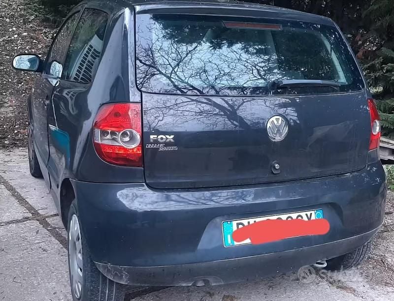 Usata VW Fox 54 CV (39 kW) 2007 Grigio Utilitaria