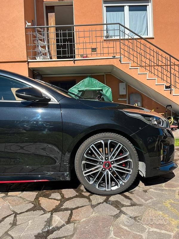 Usata Kia ProCeed GT 204 CV (150 kW) 2020 Nero Station wagon