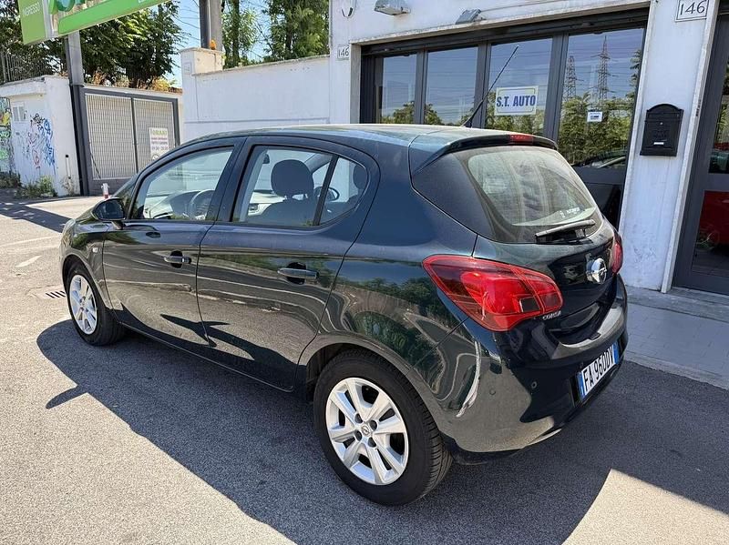 Usata Opel Corsa 90 CV (66 kW) 2015 Verde bottiglia Berlina