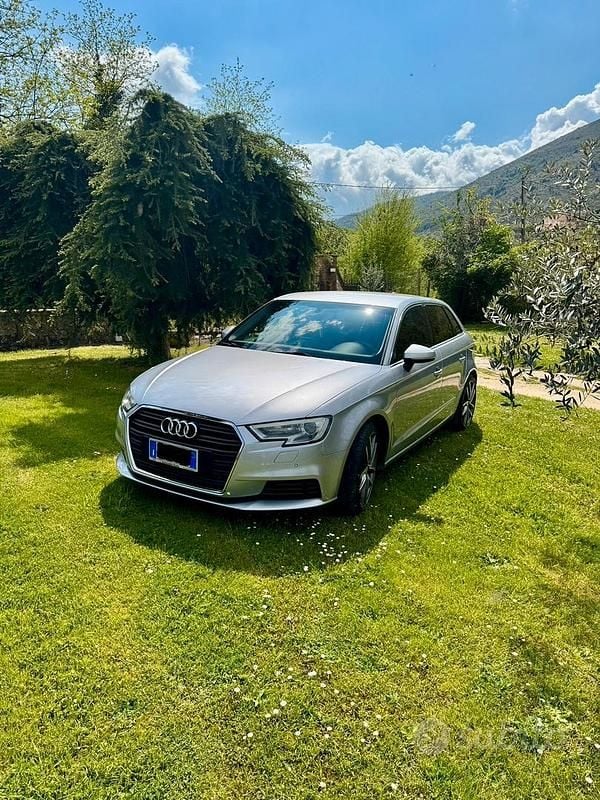 Usata Audi A3 Sportback 116 CV (85 kW) 2018 Grigio Utilitaria