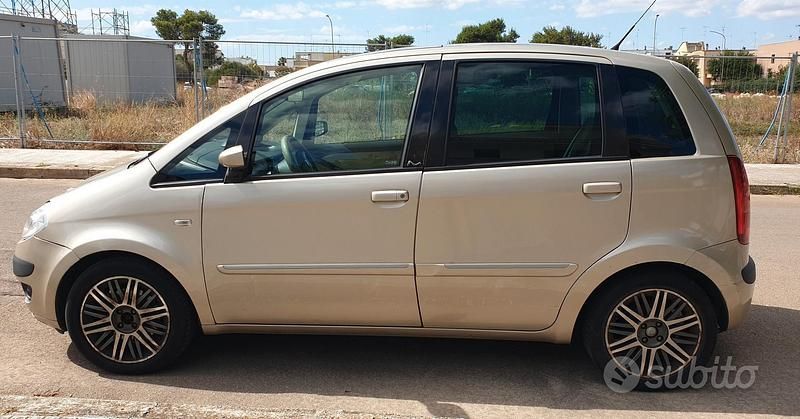 Usata Lancia Musa 90 CV (66 kW) 2007 Monovolume