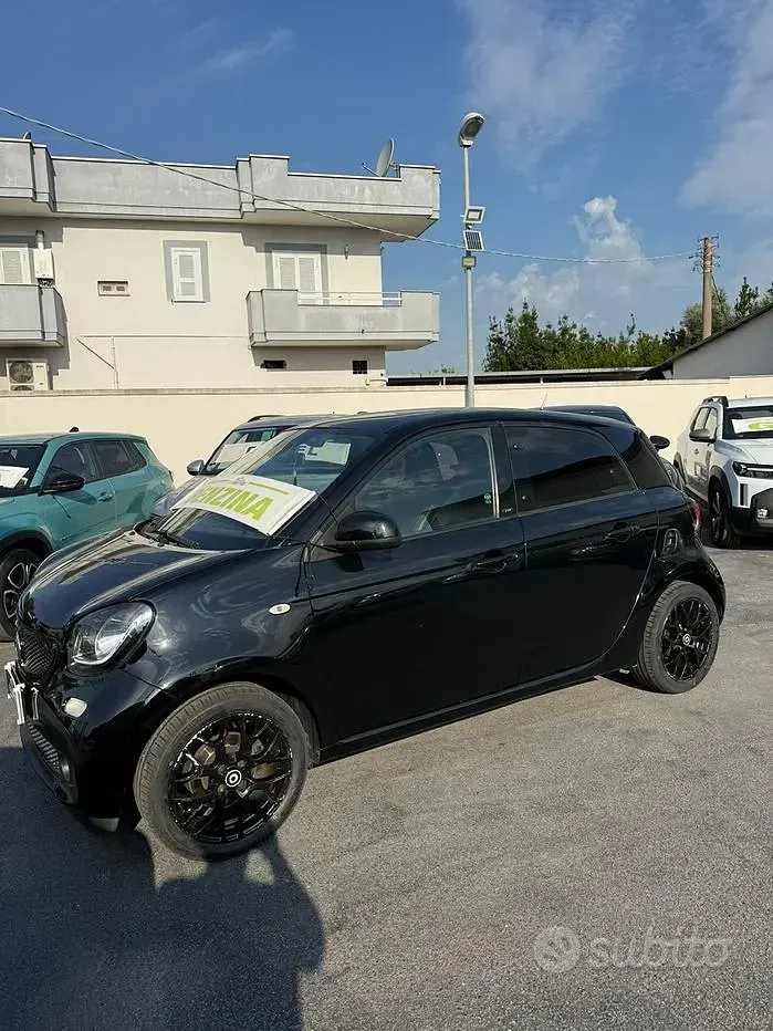 Usata Smart ForFour Prime 90 CV (66 kW) 2016 Utilitaria