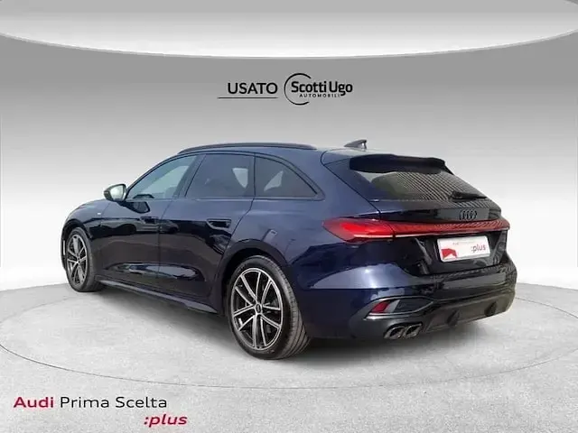 Usata Audi A5 S-Line 204 CV (150 kW) 2025 Blu Station wagon