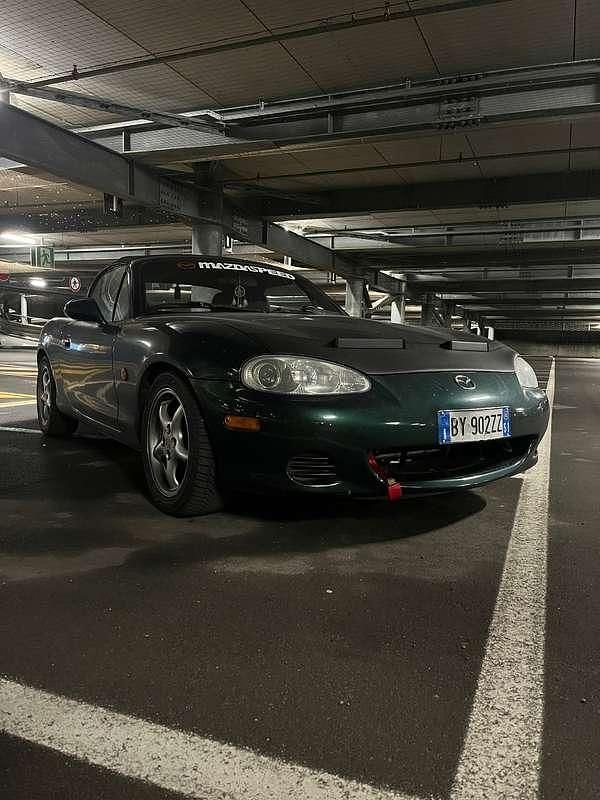 Usata Mazda MX5 110 CV (80 kW) 2001 Cabrio