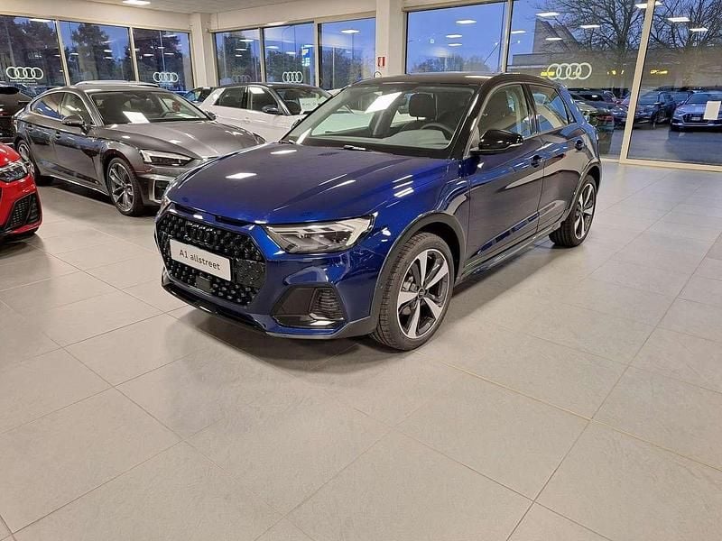 Blu/azzurro Nuova 2025 Audi A1 Ambiente Due volumi | 29.900 € (Buon prezzo) - Immagine 1/4
