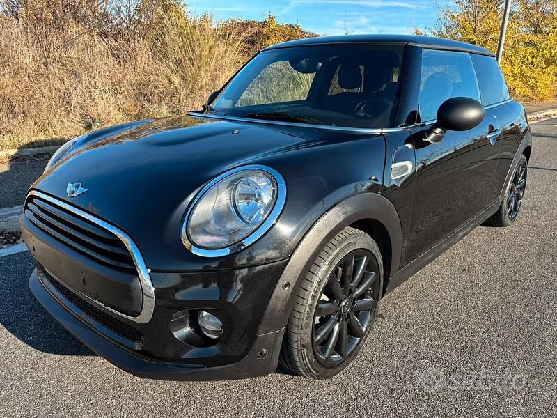 Usata Mini One D Business 95 CV (69 kW) 2018 Nero Utilitaria
