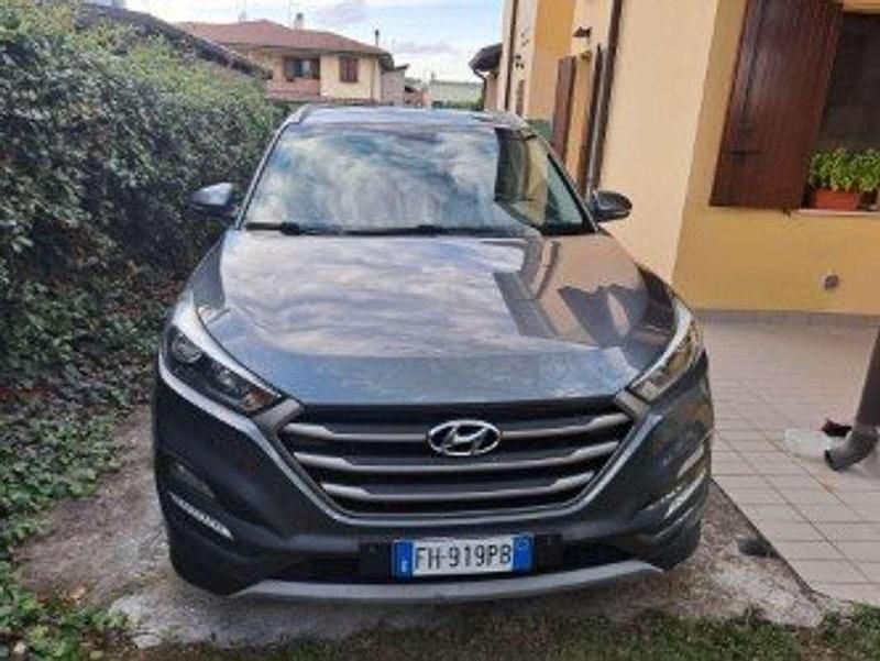 Begagnad Hyundai Tucson Classic 132 HK (97 kW) 2016 Grå SUV