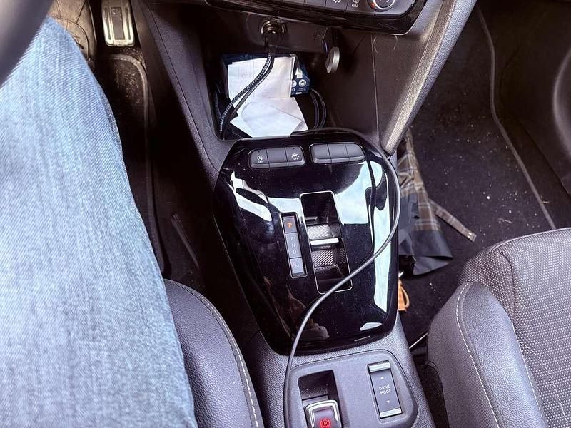 Usata Opel Corsa 101 CV (74 kW) 2024 Utilitaria