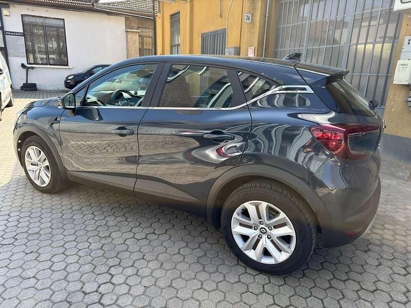 Usata Renault Captur Zen 101 CV (74 kW) 2022 Blu/azzurro SUV