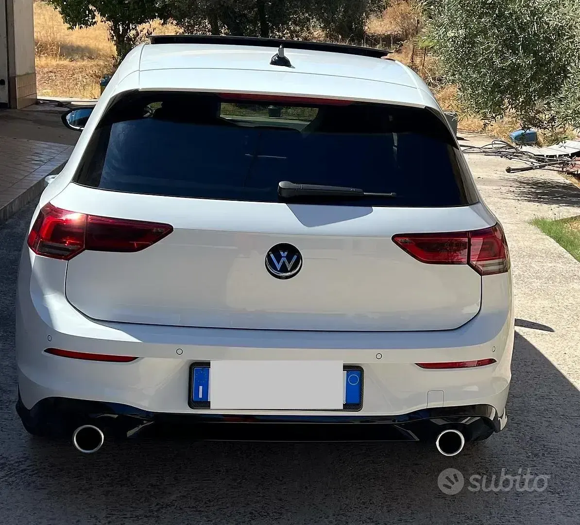 Usata VW Golf VIII R-line 150 CV (110 kW) 2021 Bianco Berlina