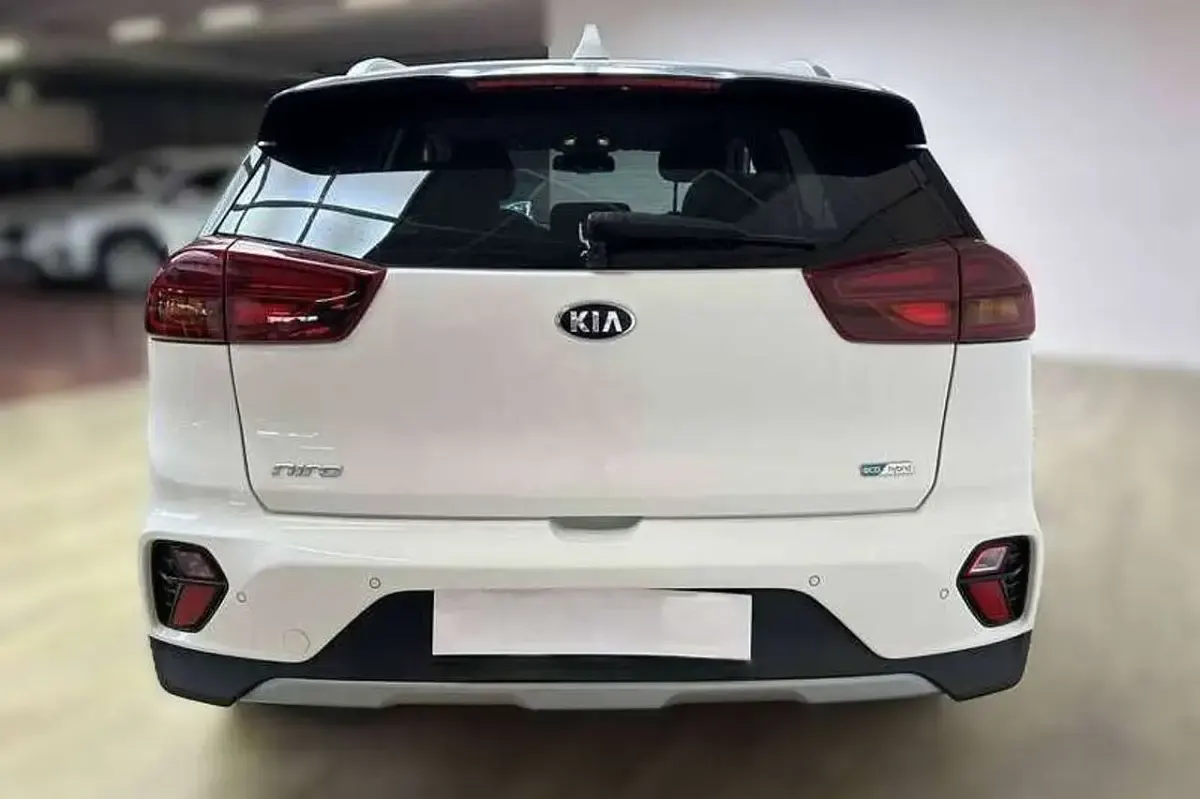 Usata Kia Niro Style 105 CV (77 kW) 2021 Bianco SUV