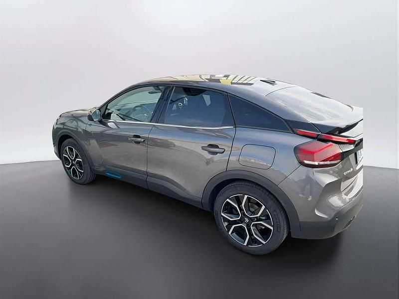 Usata Citroën e-C4 Shine 100 kW (136 CV) 2023 Grigio scuro Berlina