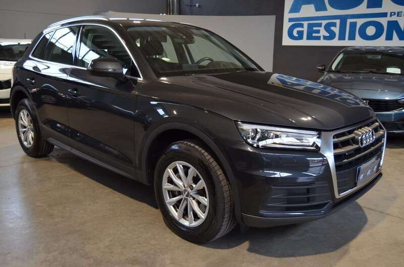 Blu/azzurro Usata 2020 Audi Q5 Business SUV | 32.500 € (Super prezzo) - Immagine 1/4