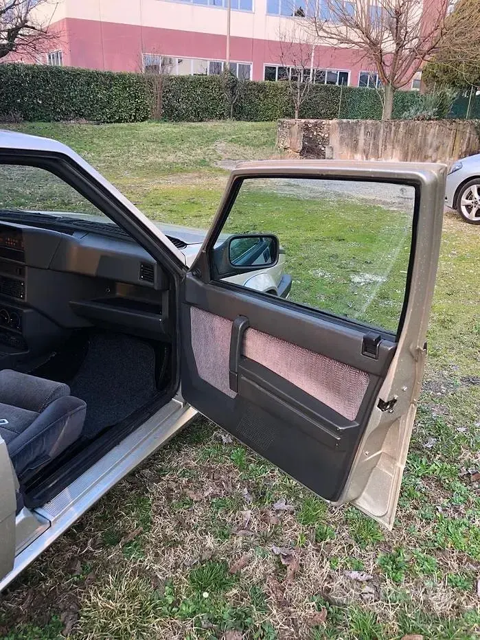 Usata Alfa Romeo 75 128 CV (94 kW) 1988 Berlina
