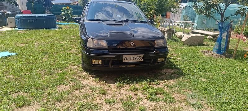 Nero Usata 1992 Renault Clio Due volumi | 15.000 € - Immagine 1/4