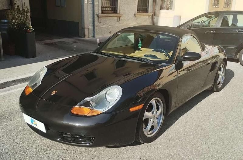 Usata Porsche 986 Boxster 204 CV (150 kW) 1999 Nero Cabrio