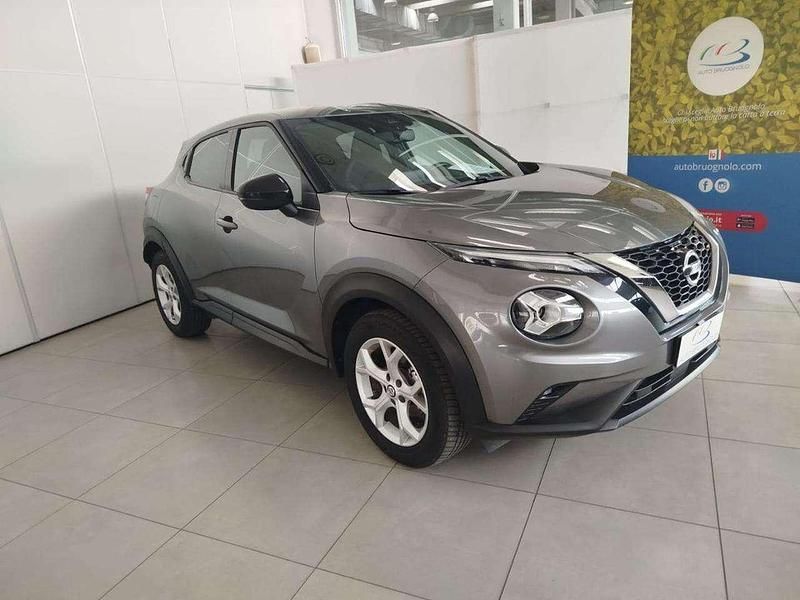Grigio scuro Usata 2021 Nissan Juke N-Connecta SUV | 15.600 € (Buon prezzo) - Immagine 1/4