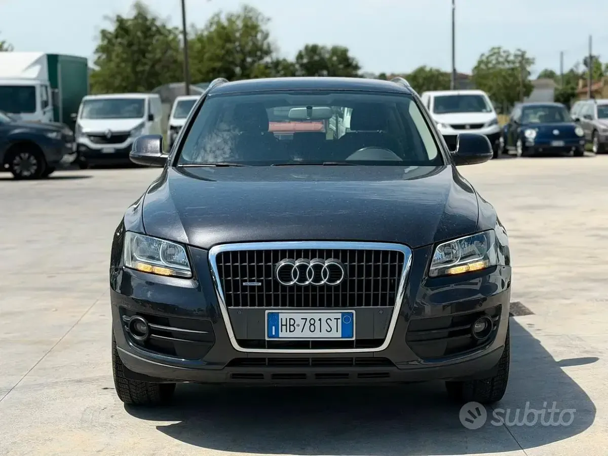 Usata Audi Q5 170 CV (125 kW) 2010 Grigio SUV