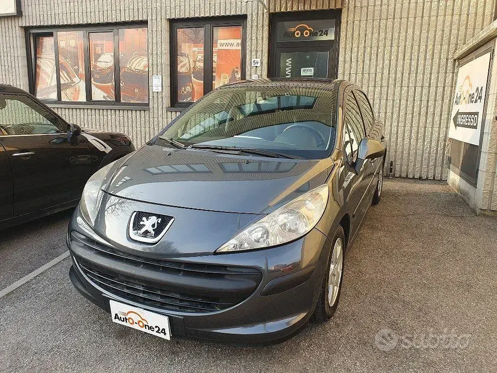 Usata Peugeot 207 Business-Line 68 CV (50 kW) 2010 Grigio Berlina