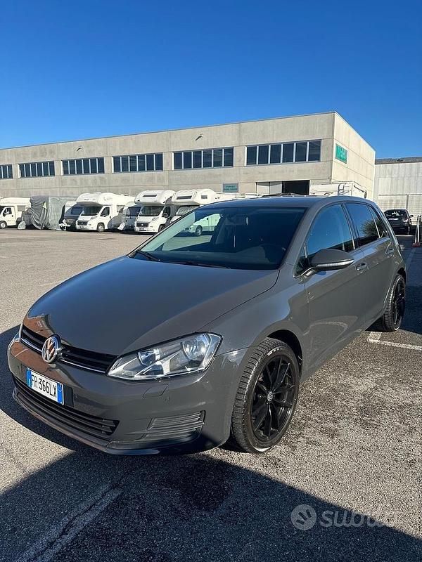 Usata VW Golf VII Highline 110 CV (80 kW) 2014 Grigio Berlina